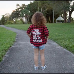 I think I’m gonna kick it with mom today Flannel